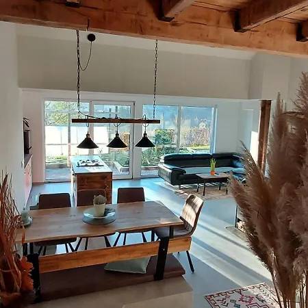 Hisa Galeria Apartamento *