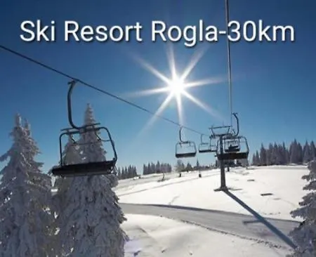 Hisa Galeria Apartamento *