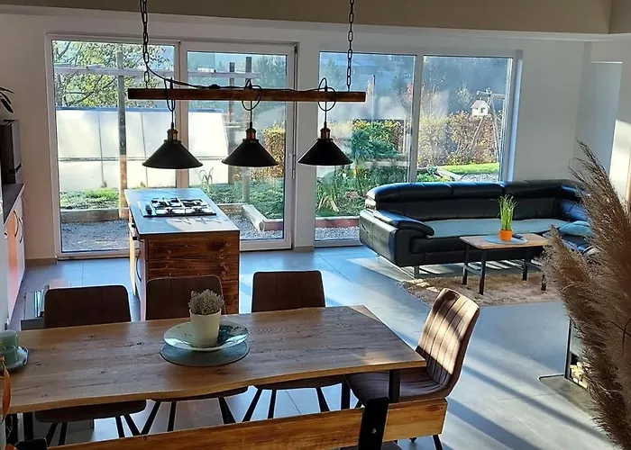 Hisa Galeria Loče pri Poljčanah