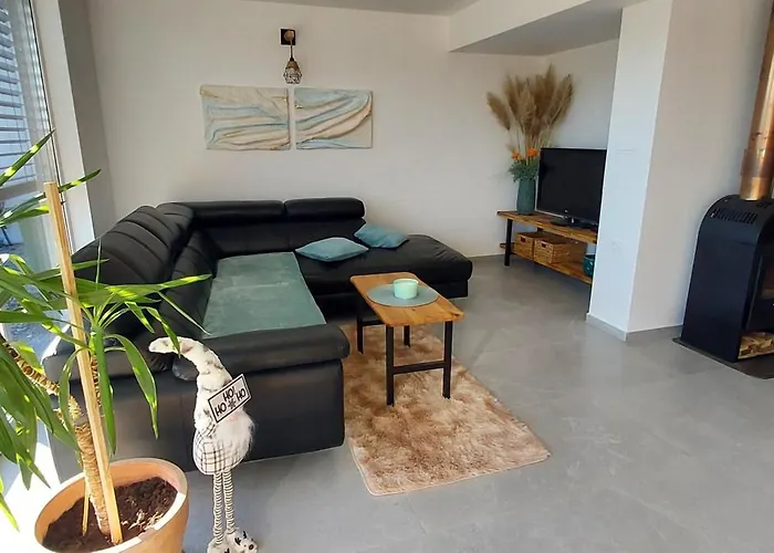 Διαμέρισμα Hisa Galeria *